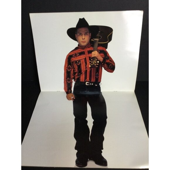 Vintage Garth Brooks on Tour Souvenir Concert Brochure Book Photos - Picture 4 of 8
